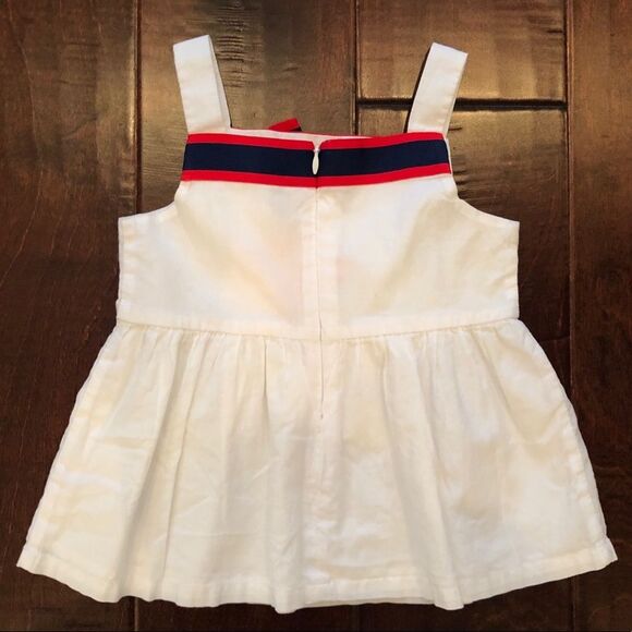 White tee with blue and red bow - Picture 2 of 3